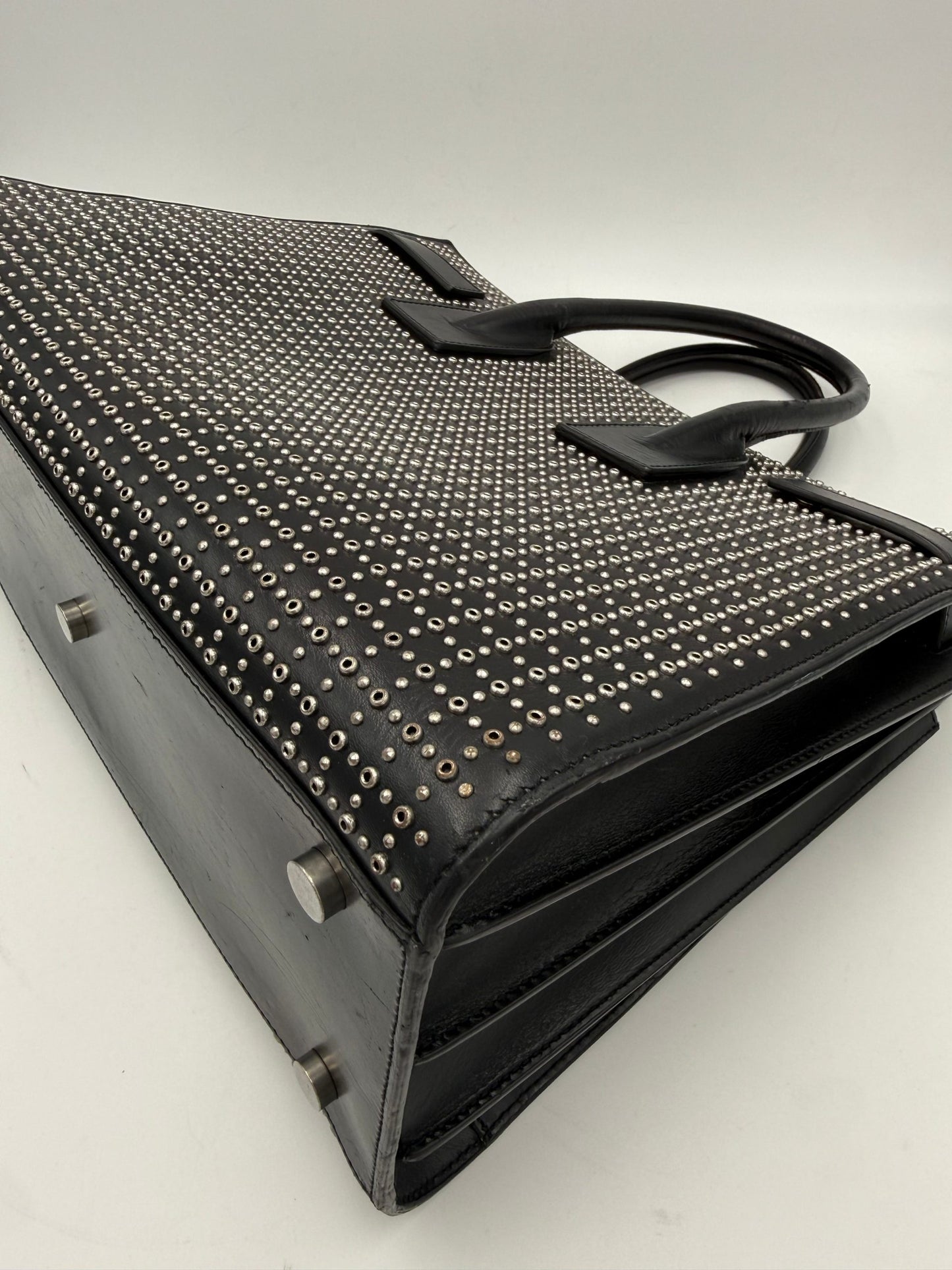 Saint Laurent SAINT LAURENT SAC DU JOUR Small Studded Black with Studs Handbag