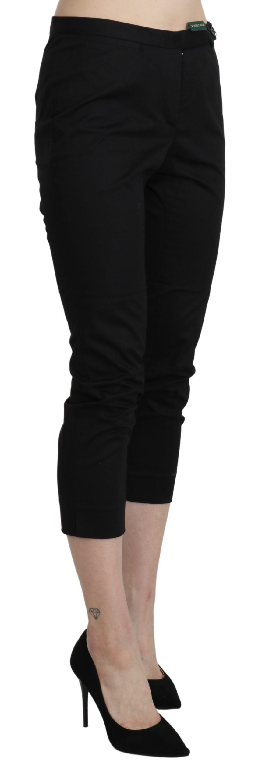 BENCIVENGA Schwarze, enge, verkürzte Anzughose mit hoher Taille