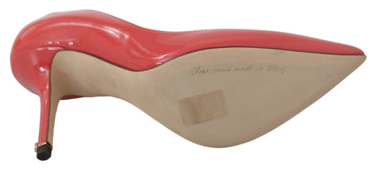 Dolce & Gabbana Pumps aus dunkelrosa Lackleder