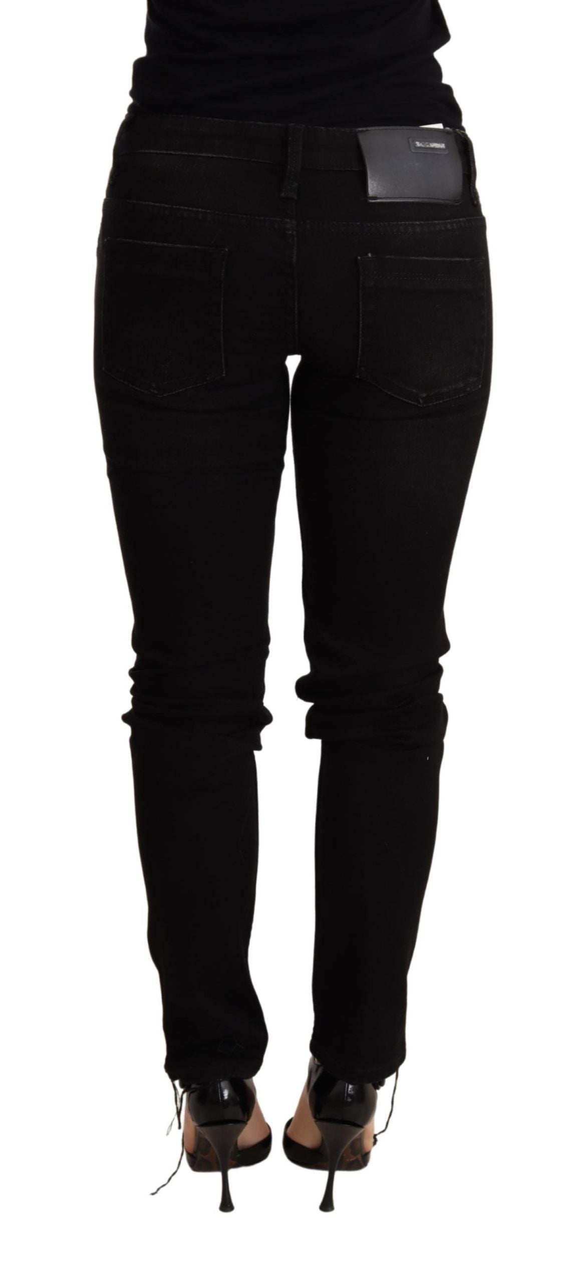 Acht – Schwarze Skinny-Jeans mit niedriger Taille