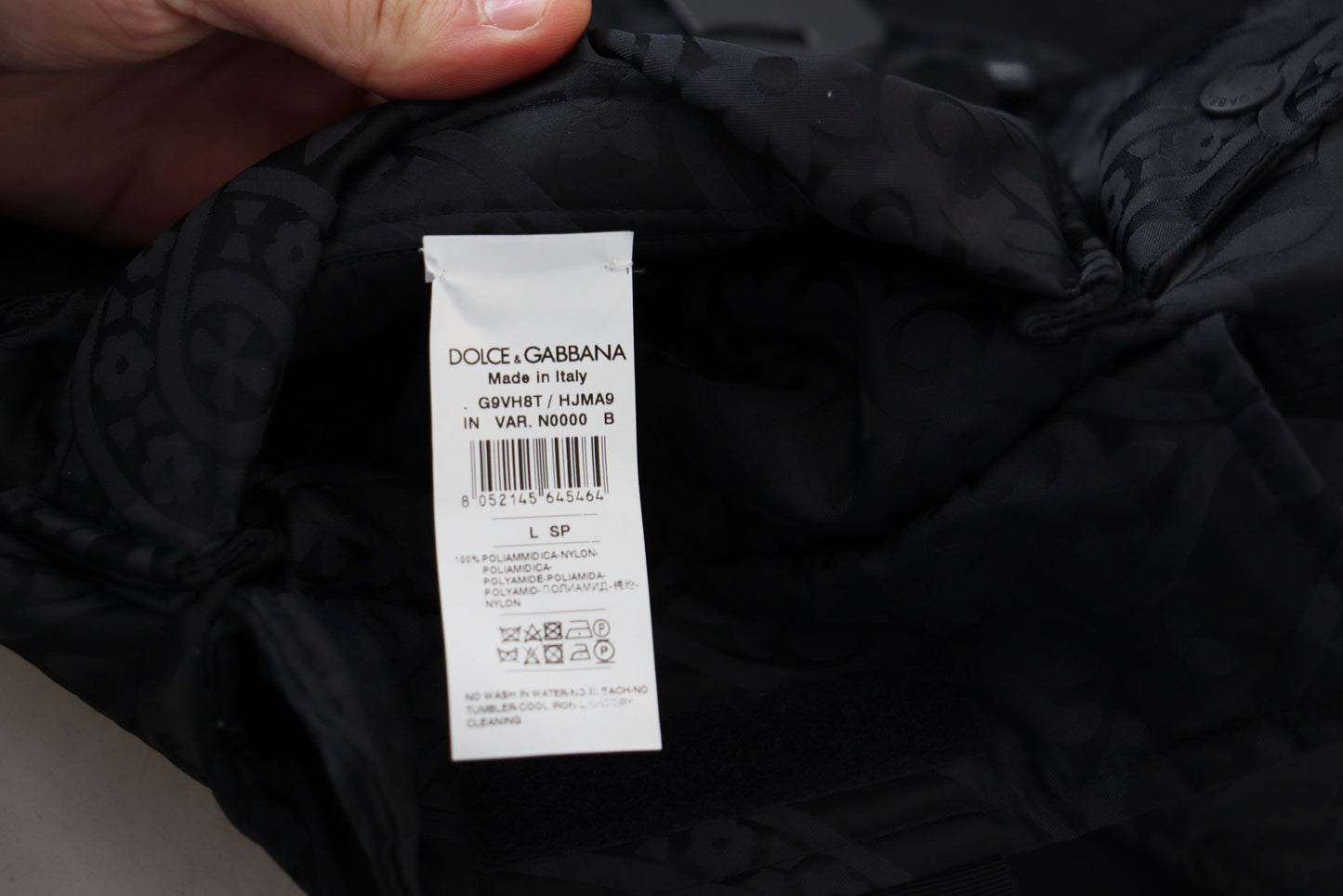 Dolce & Gabbana Schwarze ärmellose Nylonjacke mit durchgehendem Reißverschluss