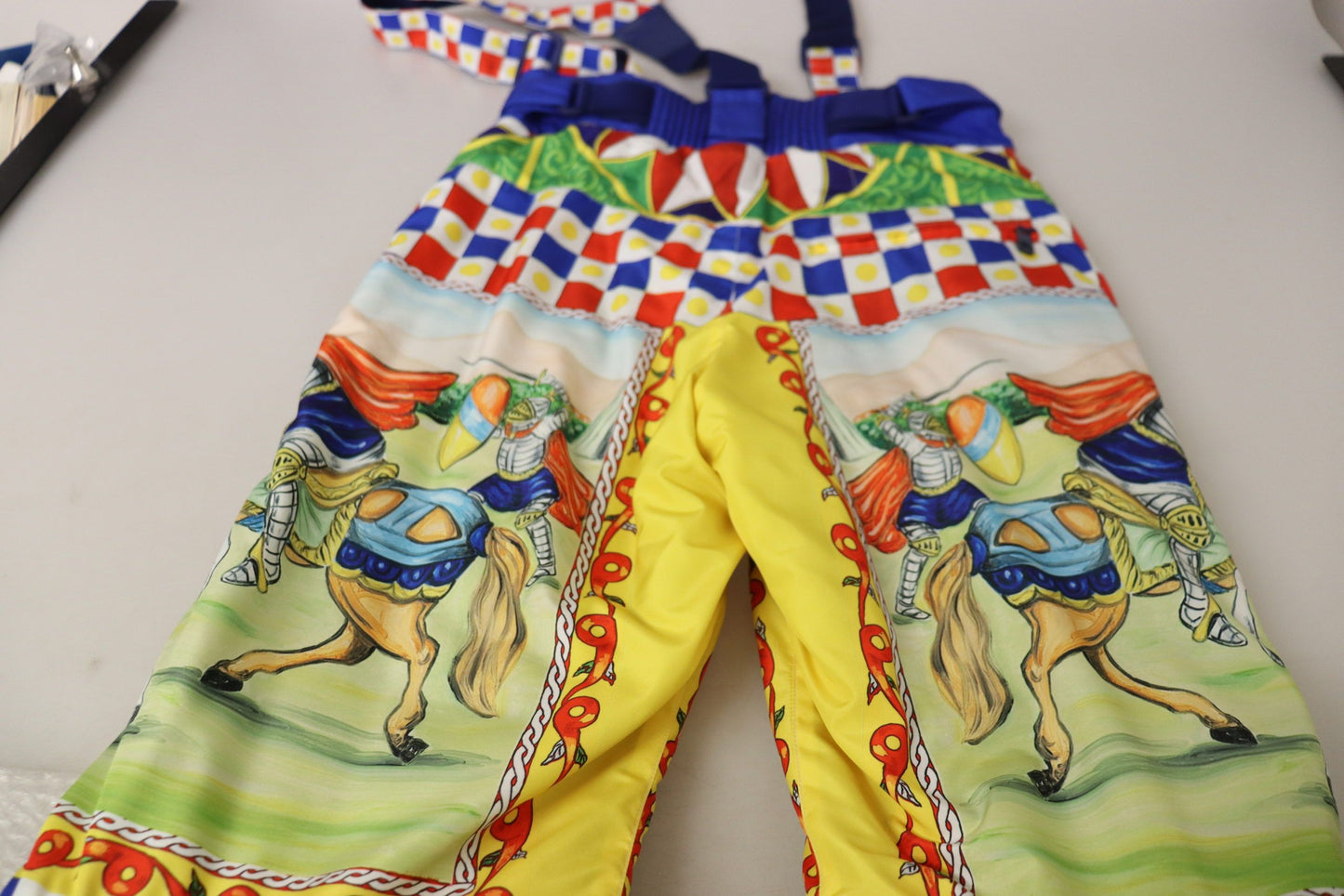 Dolce & Gabbana – Schneehose mit mehrfarbigem Aufdruck