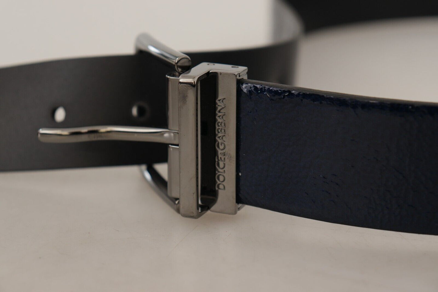 Dolce & Gabbana Blauer Lackledergürtel mit Vernice-Silberlogo und Schnalle