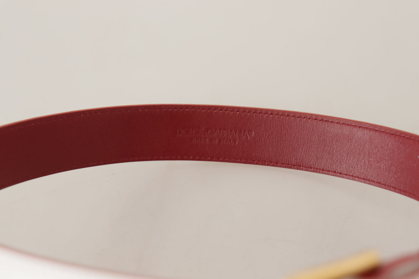 Dolce & Gabbana – Zweifarbiger Gürtel aus weißem Kalbsleder mit goldener Metallschnalle