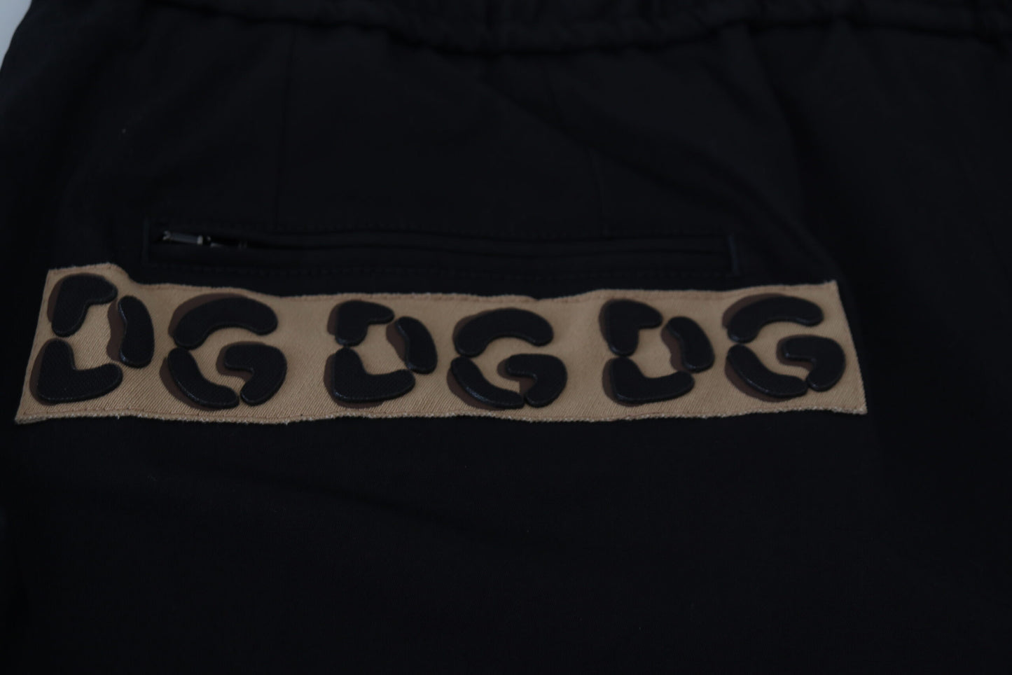Dolce & Gabbana – Schwarze, verkürzte Hose aus Baumwolle mit elastischem Bund und DG-Logo