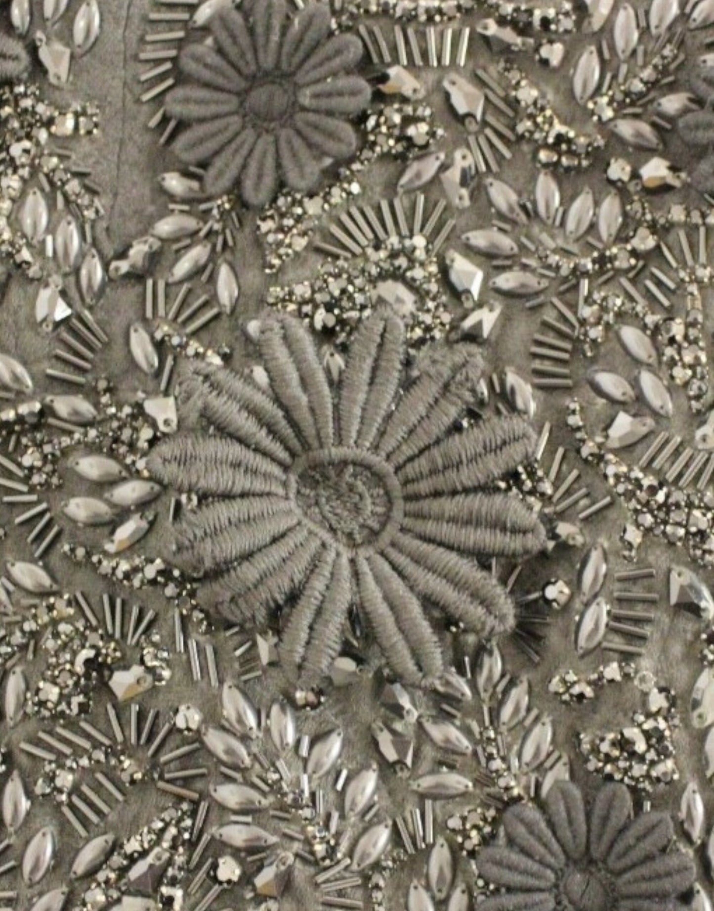 Dolce & Gabbana Schwarzes Kleid mit Blumen- und Kristallbesatz