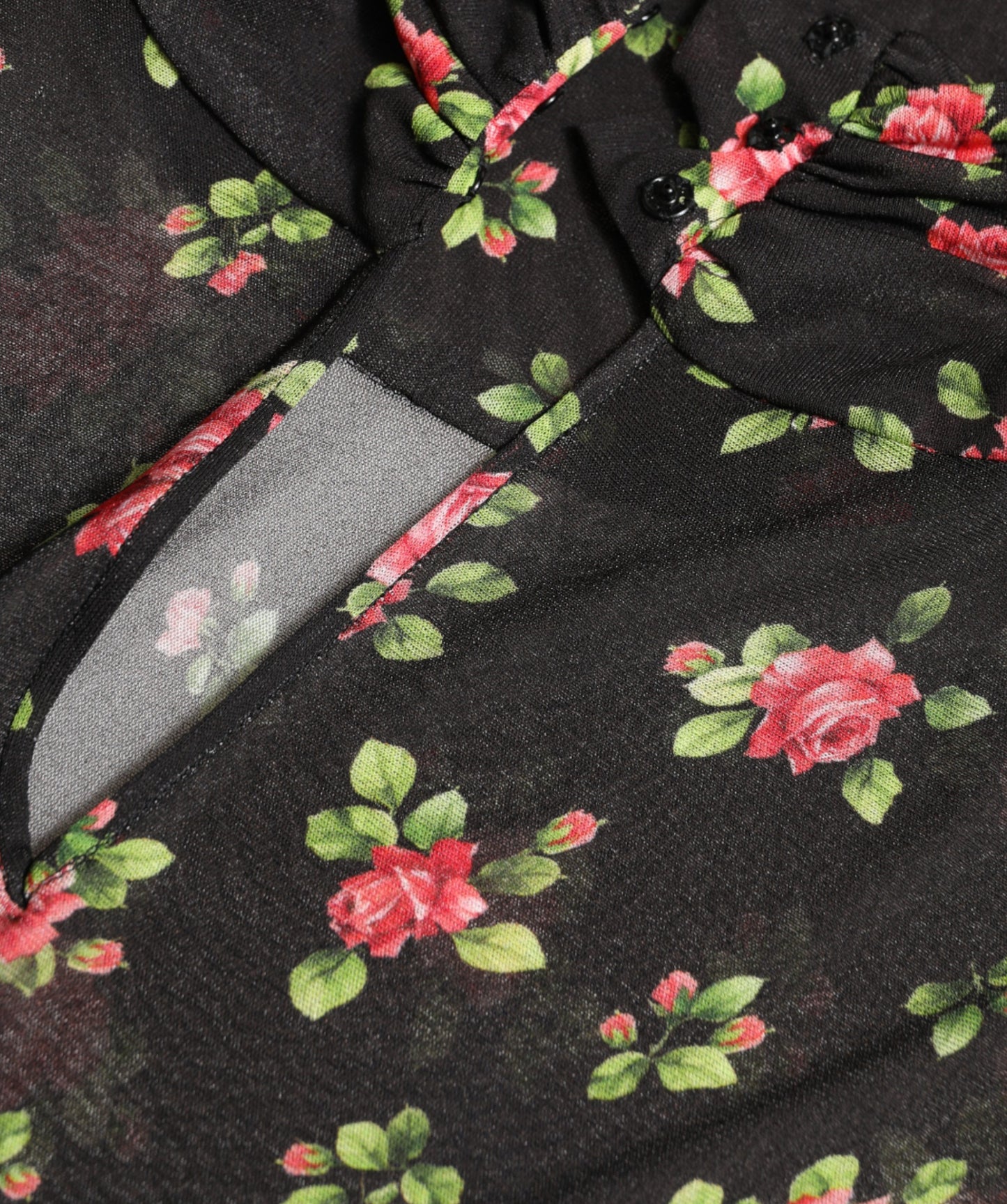 Dolce & Gabbana – Langes Etui-Maxikleid mit Blumenmuster und Cut-Outs in Schwarz