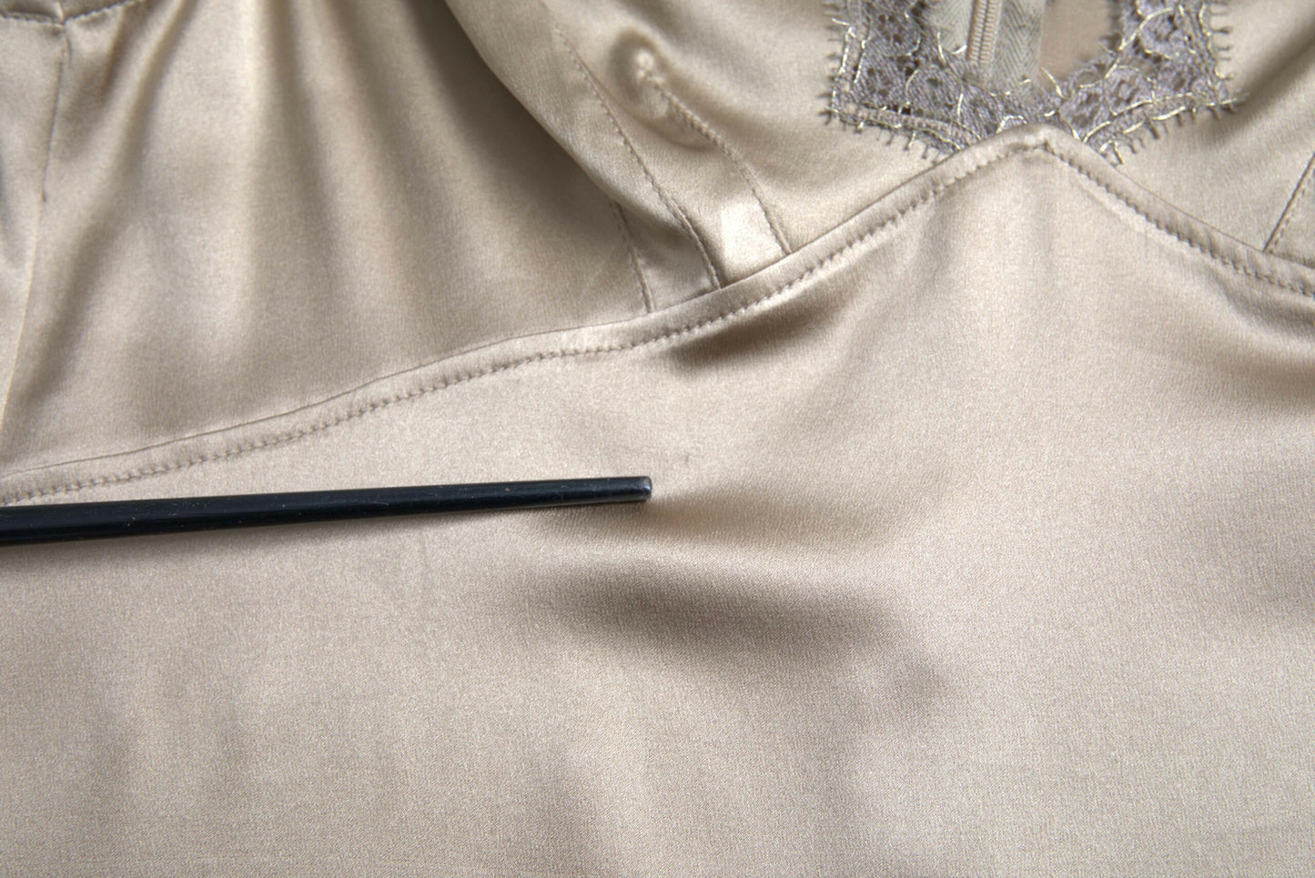 Dolce & Gabbana – Braunes, ärmelloses Tanktop mit V-Ausschnitt und Spitzenbesatz