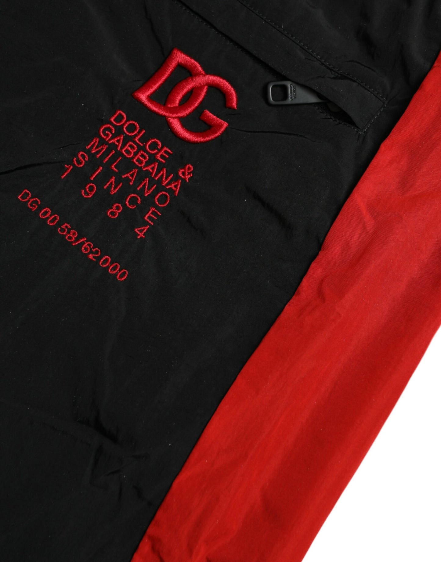 Dolce & Gabbana – Jogginghose aus Nylon mit Leopardenmuster in Schwarz und Rot