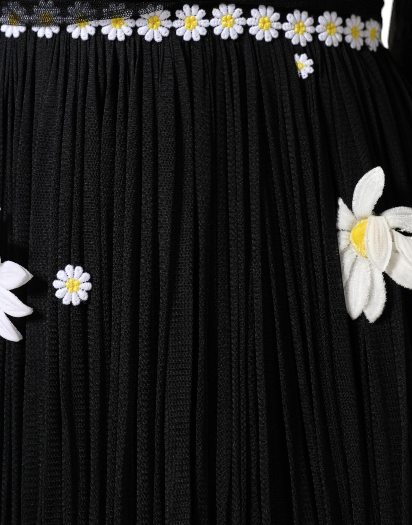 Dolce & Gabbana – Langes Maxikleid in A-Linie aus schwarzer Seide mit Gänseblümchenmuster