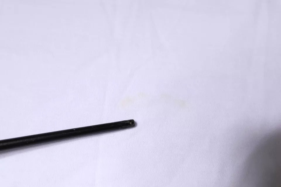 Dolce & Gabbana – Weißes T-Shirt aus Baumwolle mit V-Ausschnitt und kurzen Ärmeln