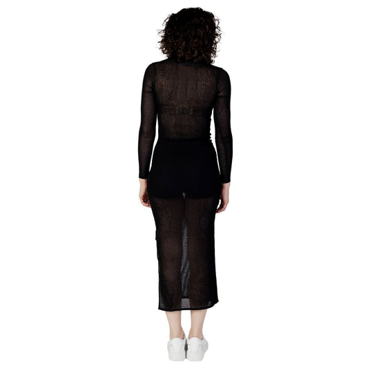 Calvin Klein Jeans – Schwarze Marabou-Lang