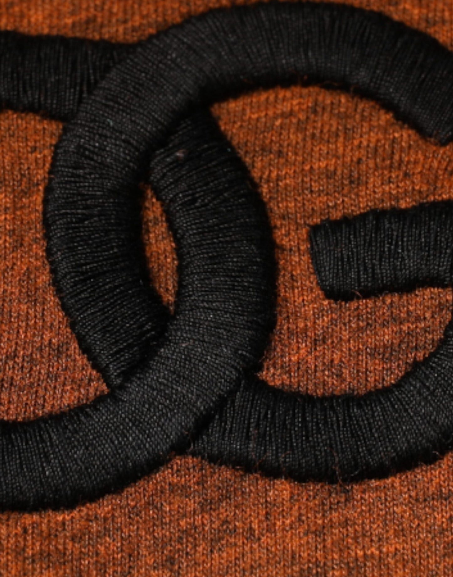 Dolce & Gabbana Braunes T-Shirt aus Baumwolle mit Rundhalsausschnitt und DG-Logo