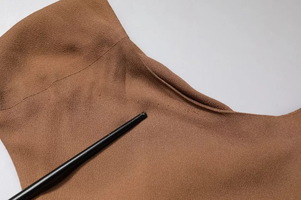 Fabiana Filippi – Braunes, ärmelloses Maxikleid in A-Linie mit tiefem V-Ausschnitt