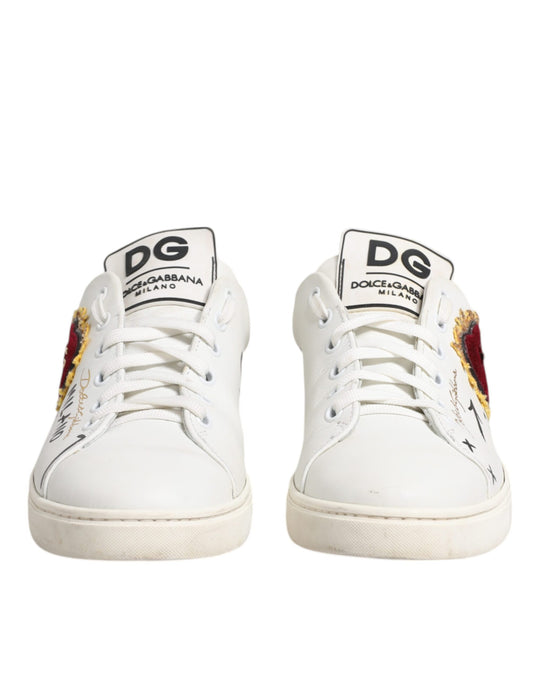 Dolce & Gabbana – Weiße Sneakers aus Leder mit Herzverzierung