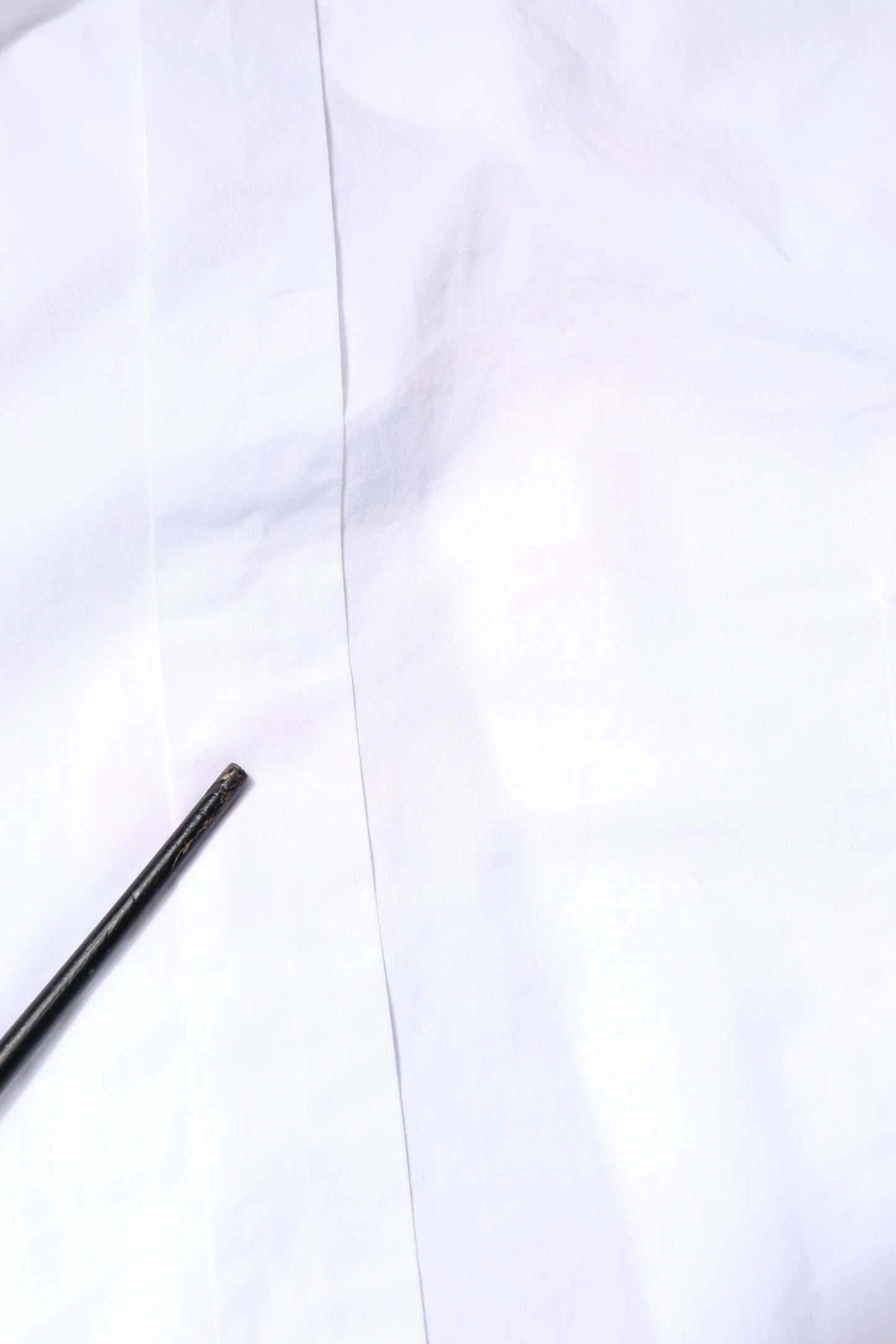 Dolce & Gabbana – Weißes, GOLDfarbenes Hemd aus Baumwollpopeline mit Latz