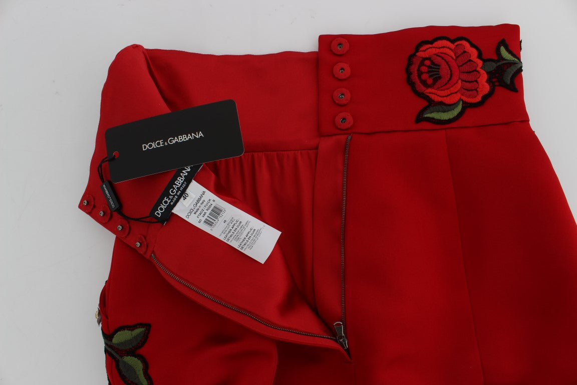 Dolce & Gabbana Rote Seidenshorts mit Kristallrosen