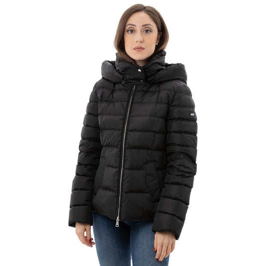 Schwarze Polyamid-Shelljacke hinzufügen
