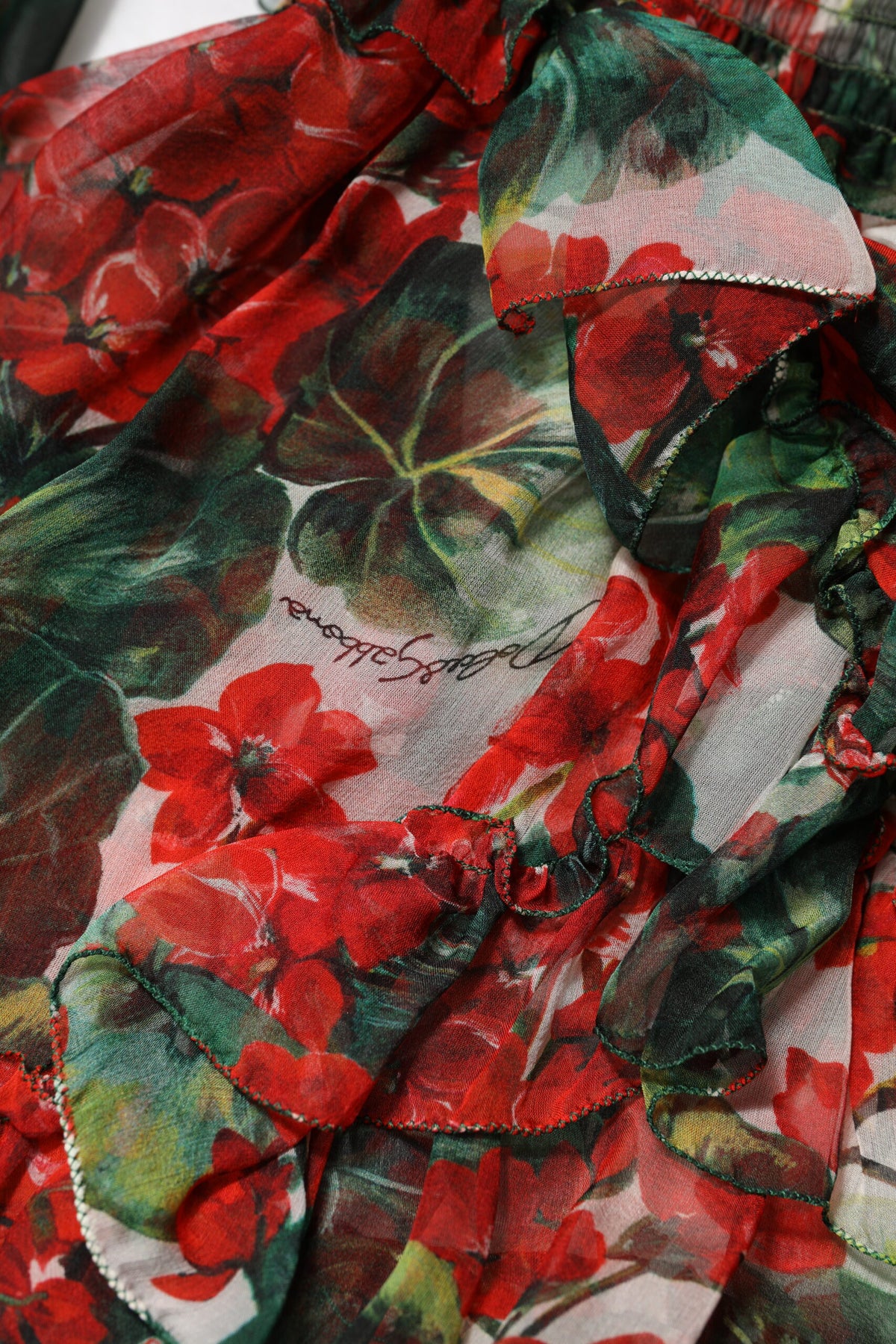 Dolce & Gabbana – Mehrfarbiges, langärmliges Kleid mit Rüschen und Blumenmuster