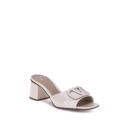 Valentino Garavani Sandalen aus cremefarbenem Kalbsleder (Bos Taurus)