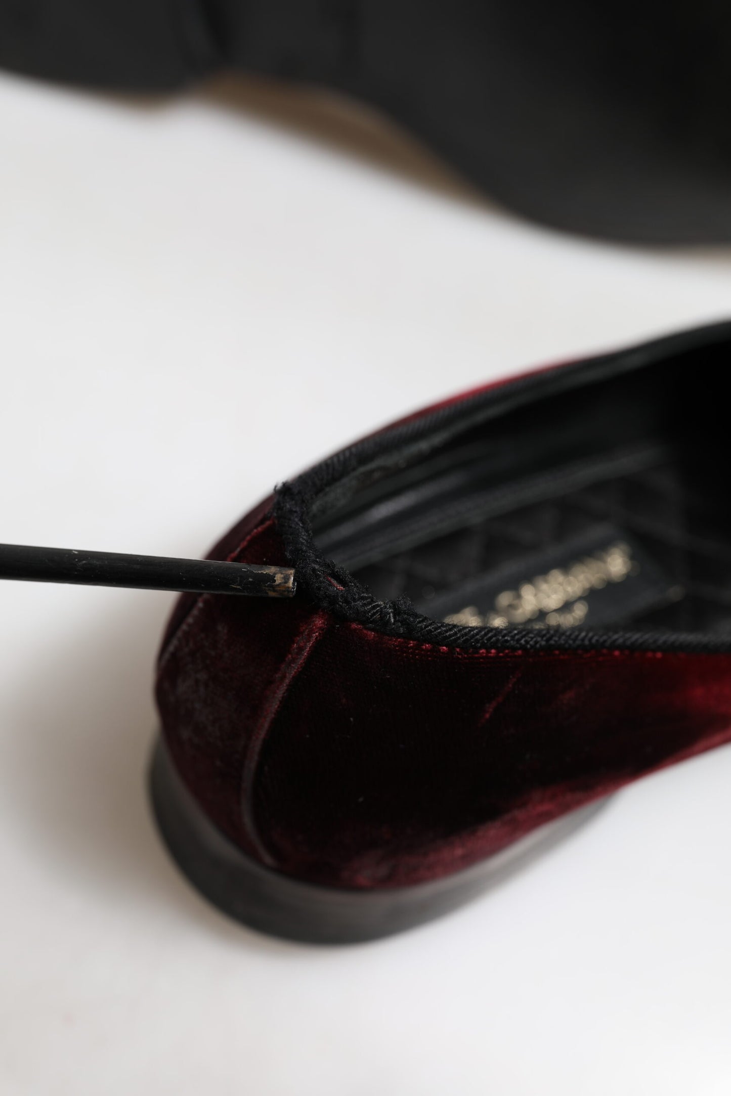 Dolce & Gabbana – Slipper aus rotem Samt für Herren