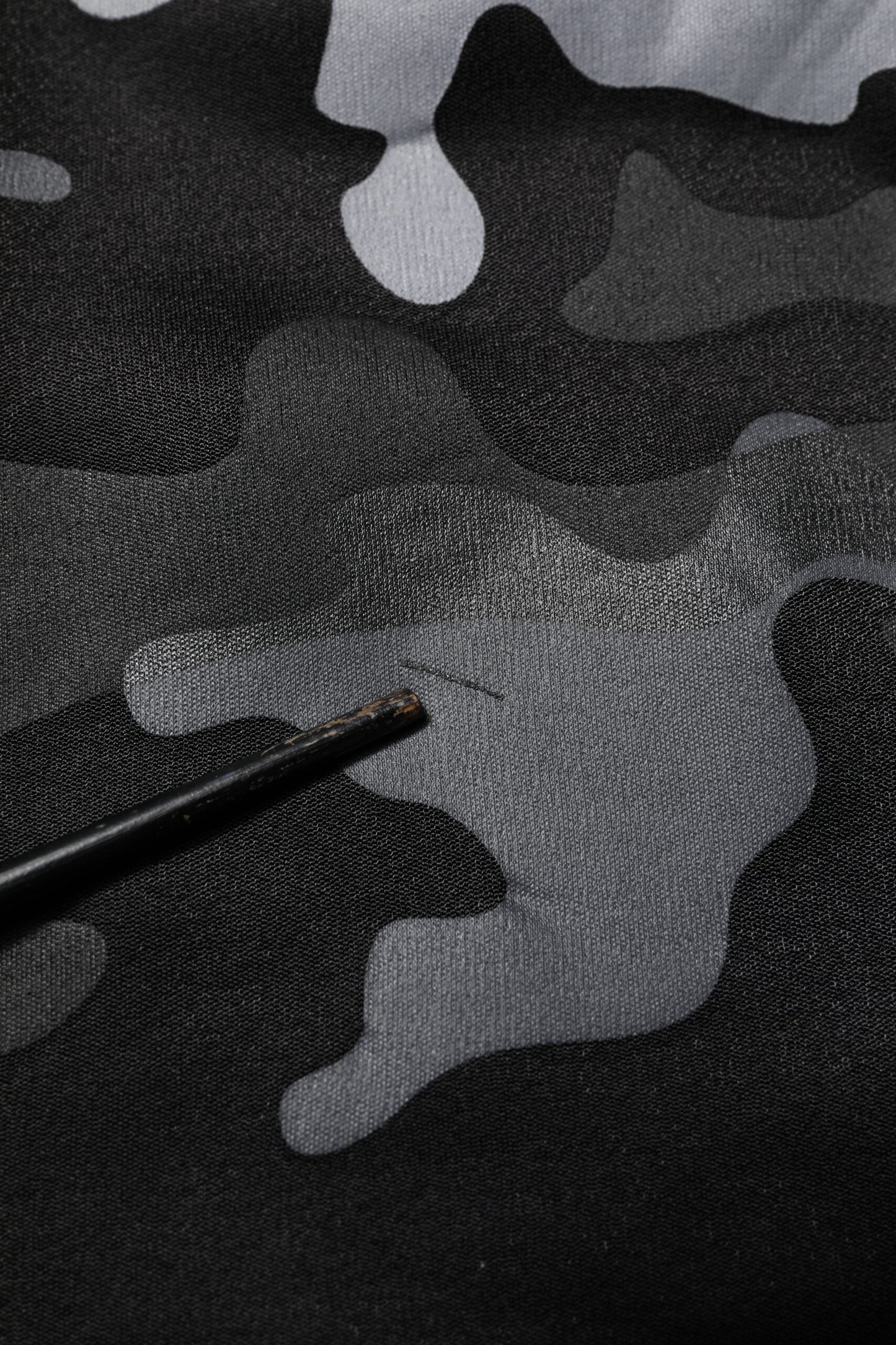 Dolce & Gabbana Schwarzer Camouflage-Pullover