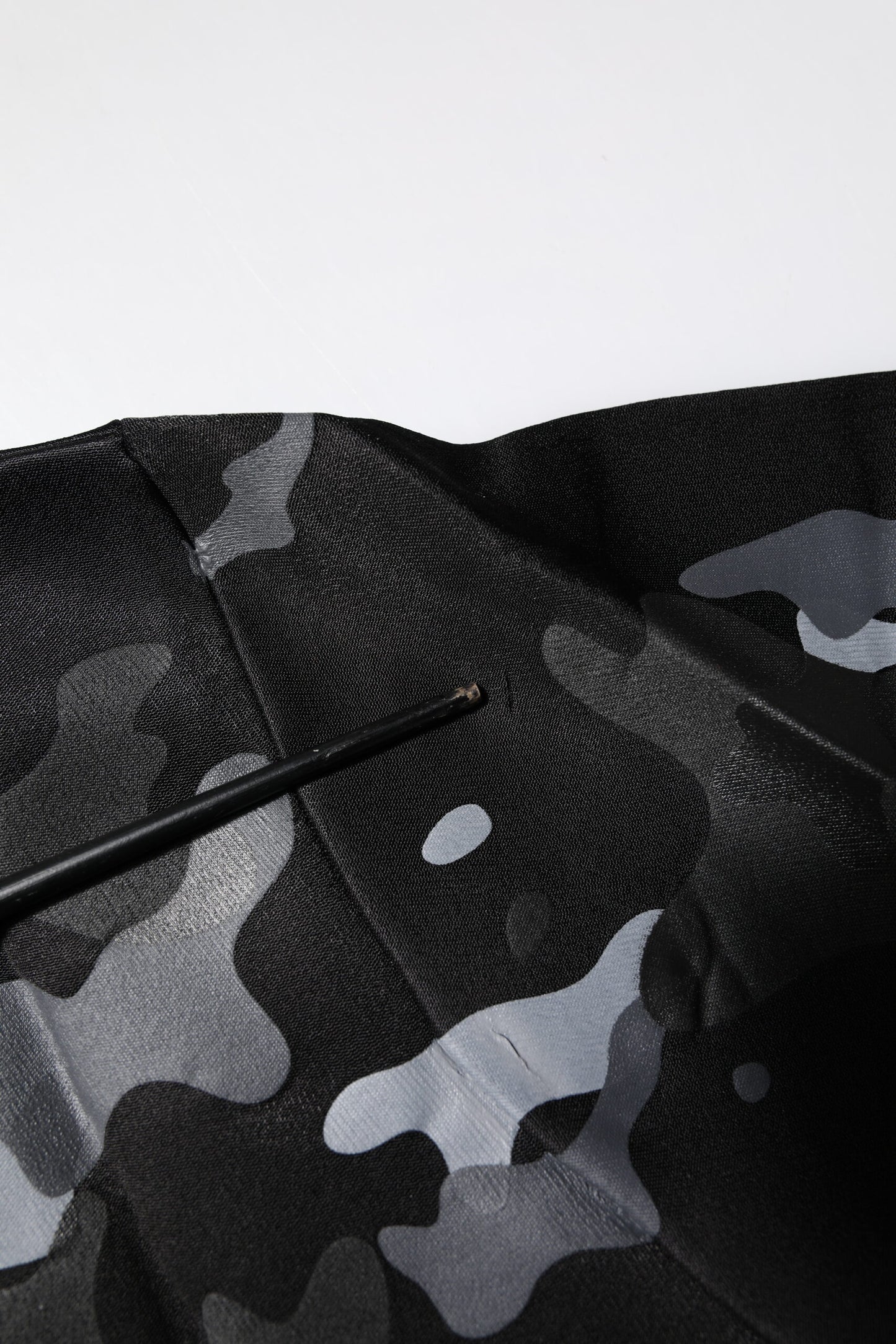 Dolce & Gabbana Schwarzer Camouflage-Pullover