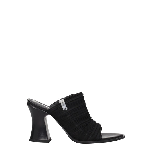 Premiata Plateau-Sandalen aus schwarzem Stoff