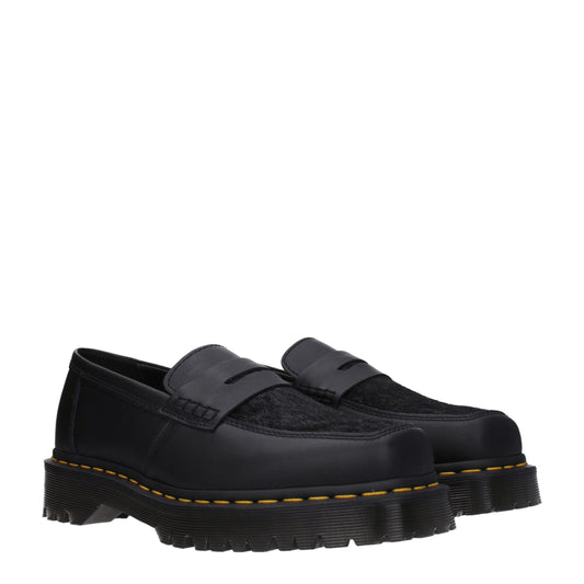Dr. Martens – Slipper aus schwarzem Leder