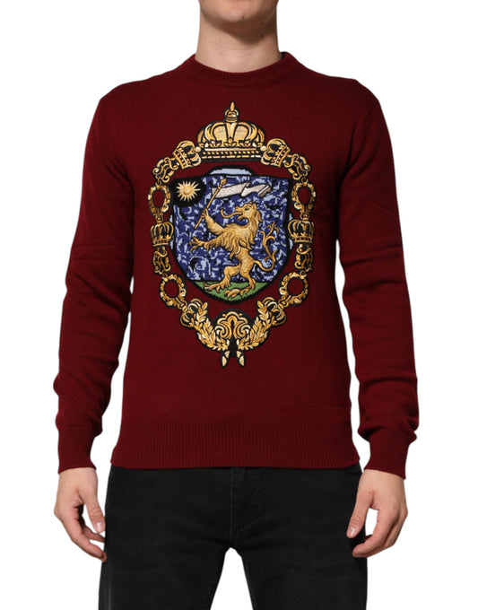 Dolce & Gabbana Burgunderroter Kaschmirpullover mit Löwenwappen