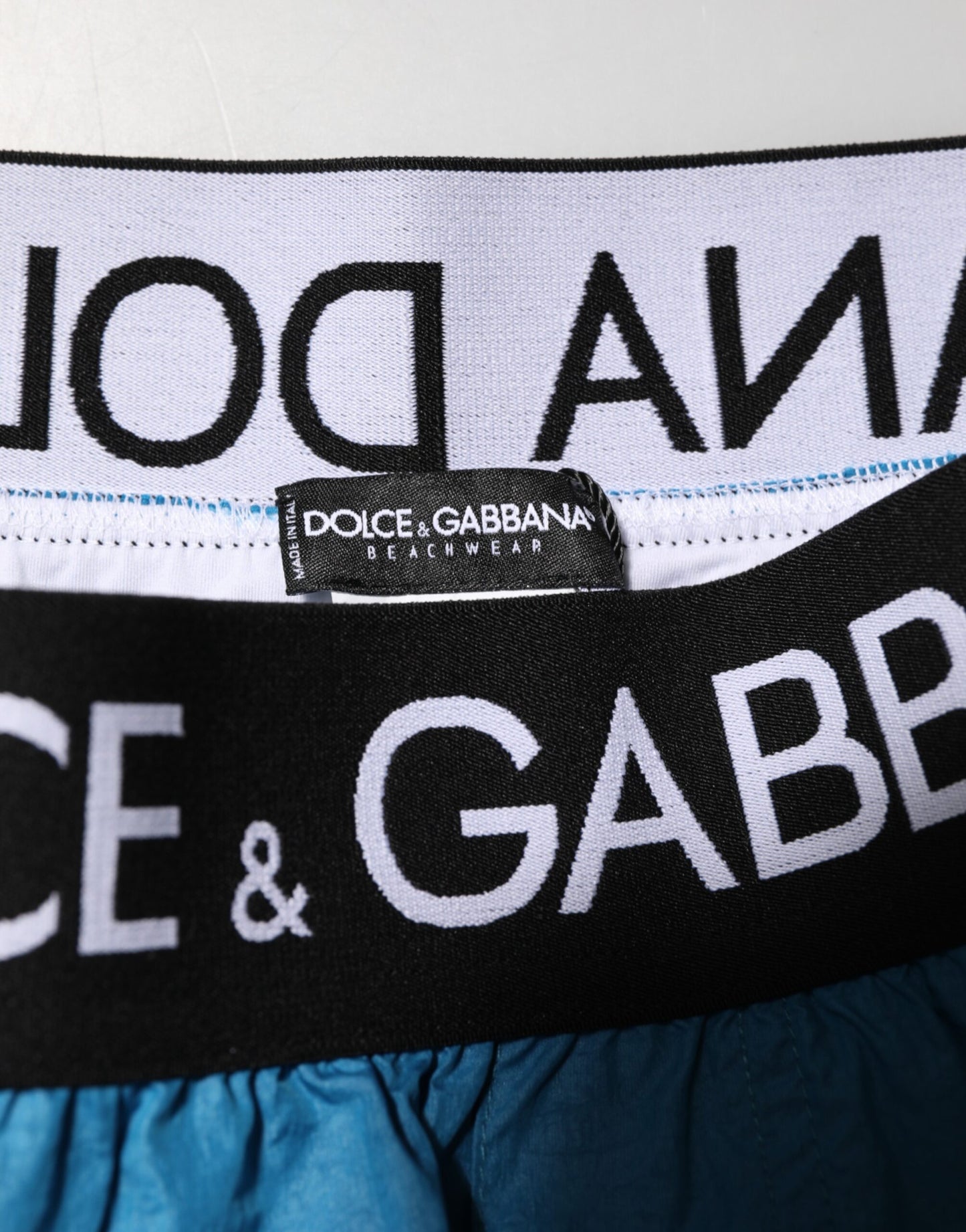 Dolce & Gabbana – Blaue Strandshorts mit Logobund