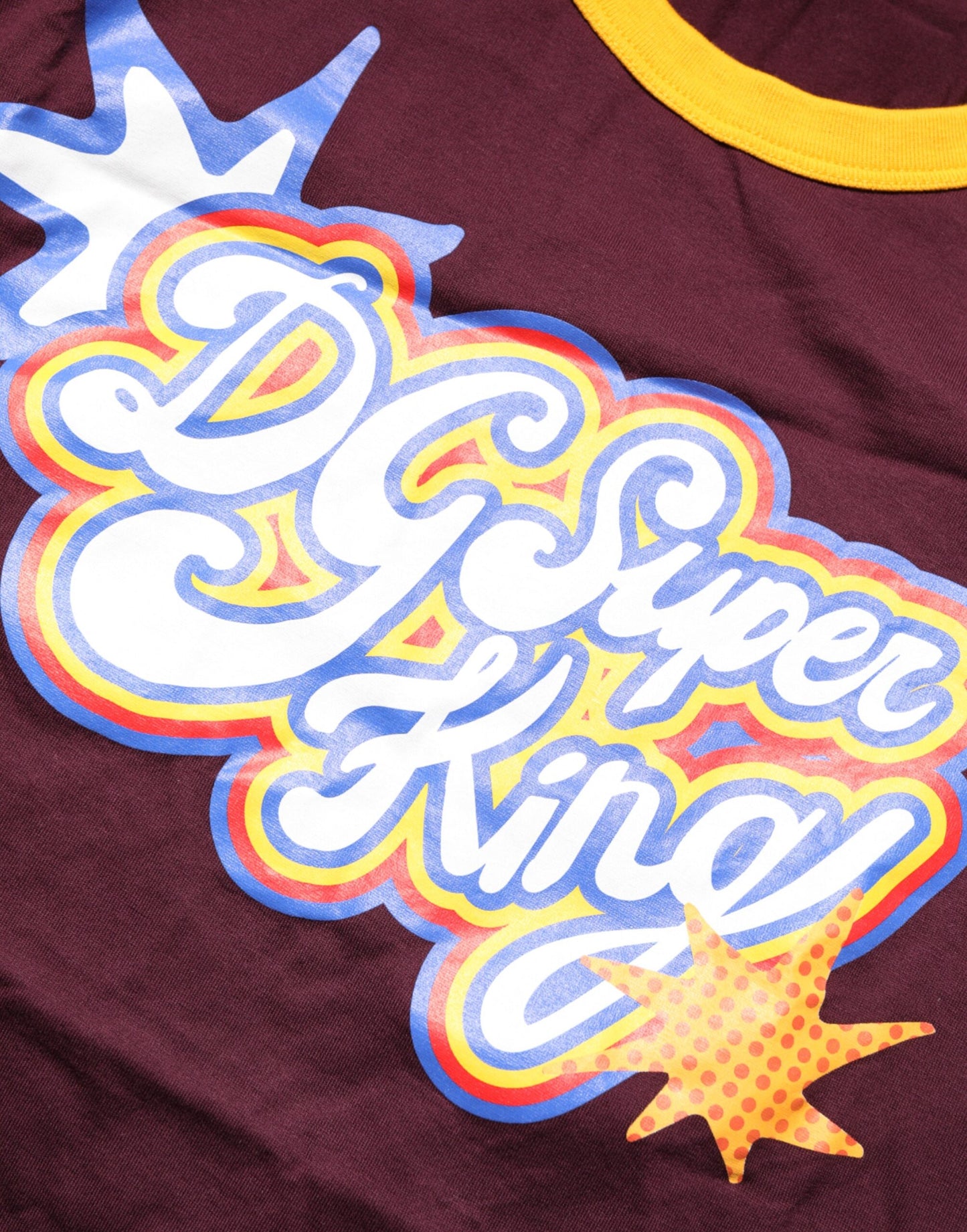 Dolce & Gabbana – Burgunderrotes T-Shirt aus Baumwolle mit DG-Super-King-Logo
