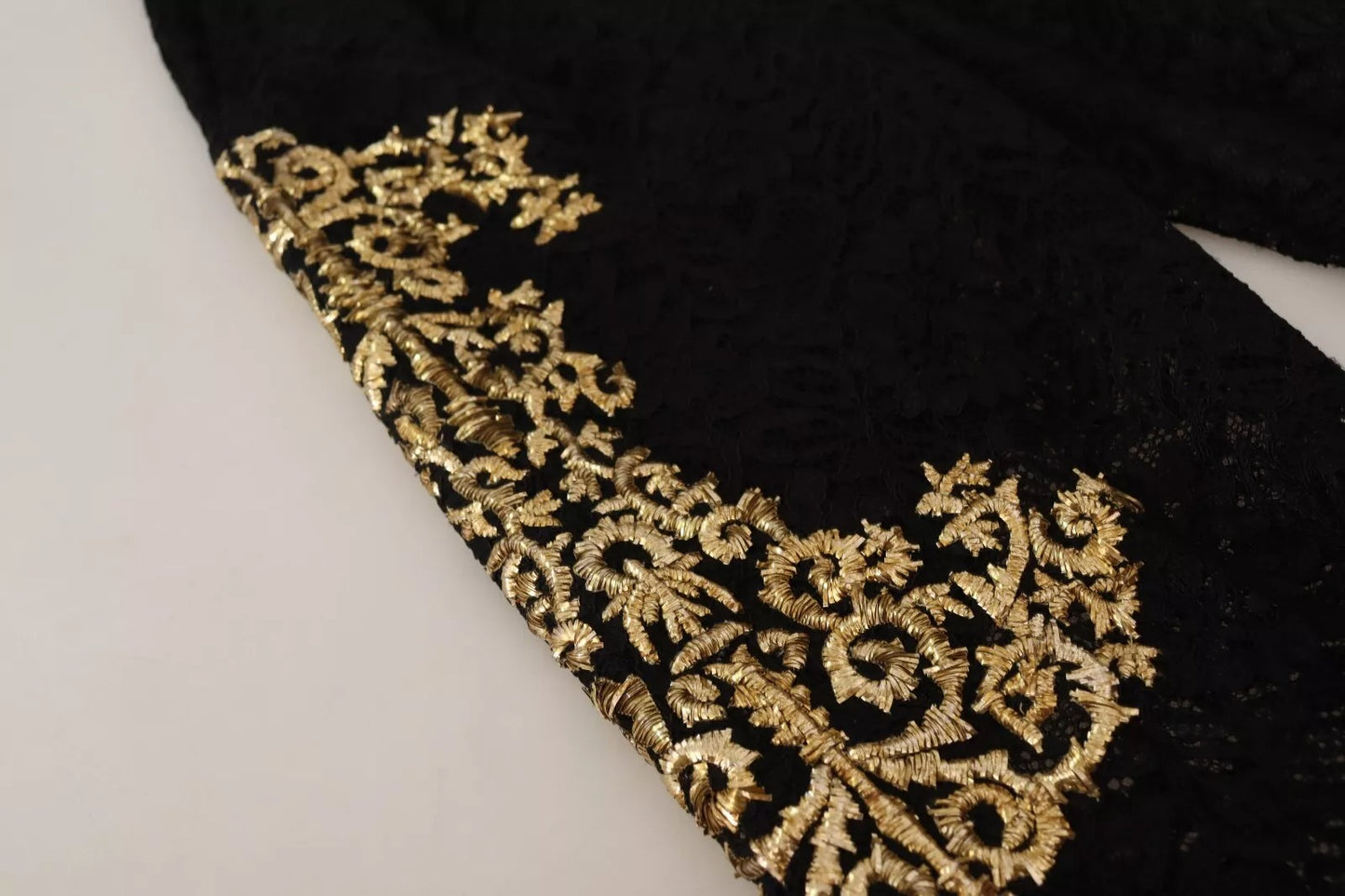 Dolce & Gabbana Schwarze Spitze Gold Barock SPEZIALSTÜCK Shorts