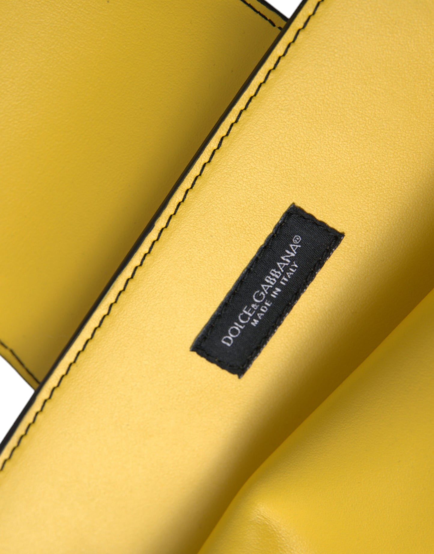 Dolce & Gabbana – Clutch mit DG-Logo aus glattem Leder in Gelb