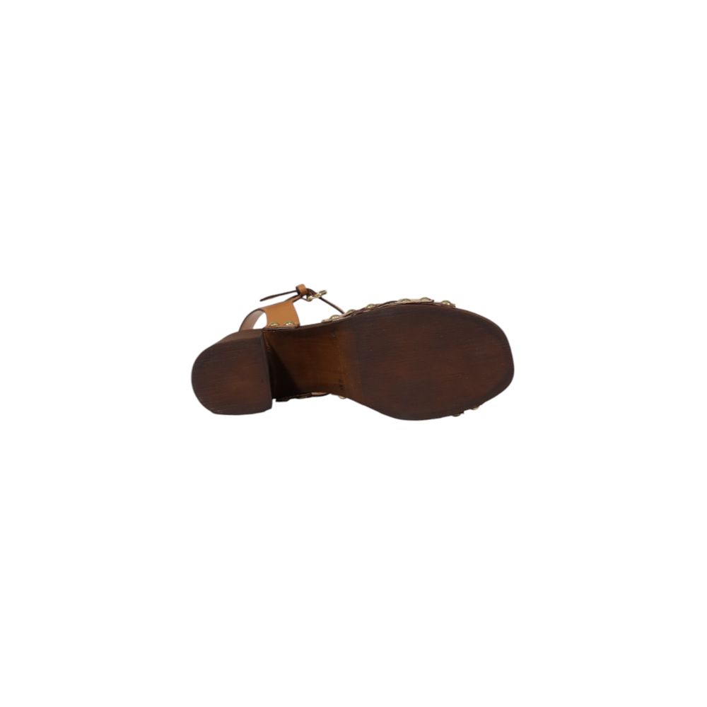 Alviero Martini Prima Classe Beige Leather Platform Sandals