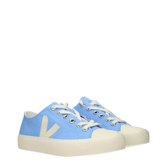 Hellblaue Veja-Low-Tops aus Stoff