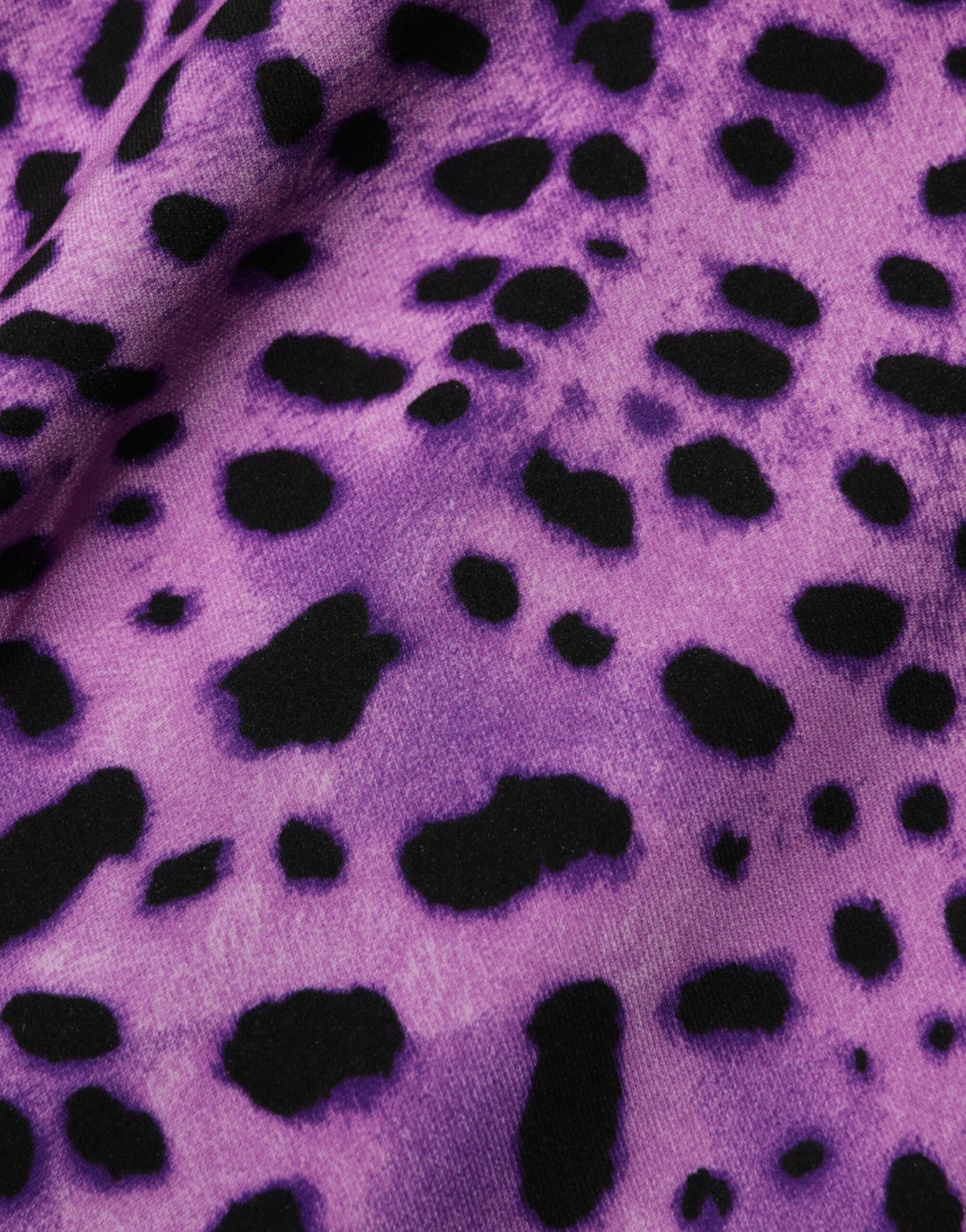 Dolce & Gabbana – Violettes, figurbetontes Minikleid mit Leopardenmuster