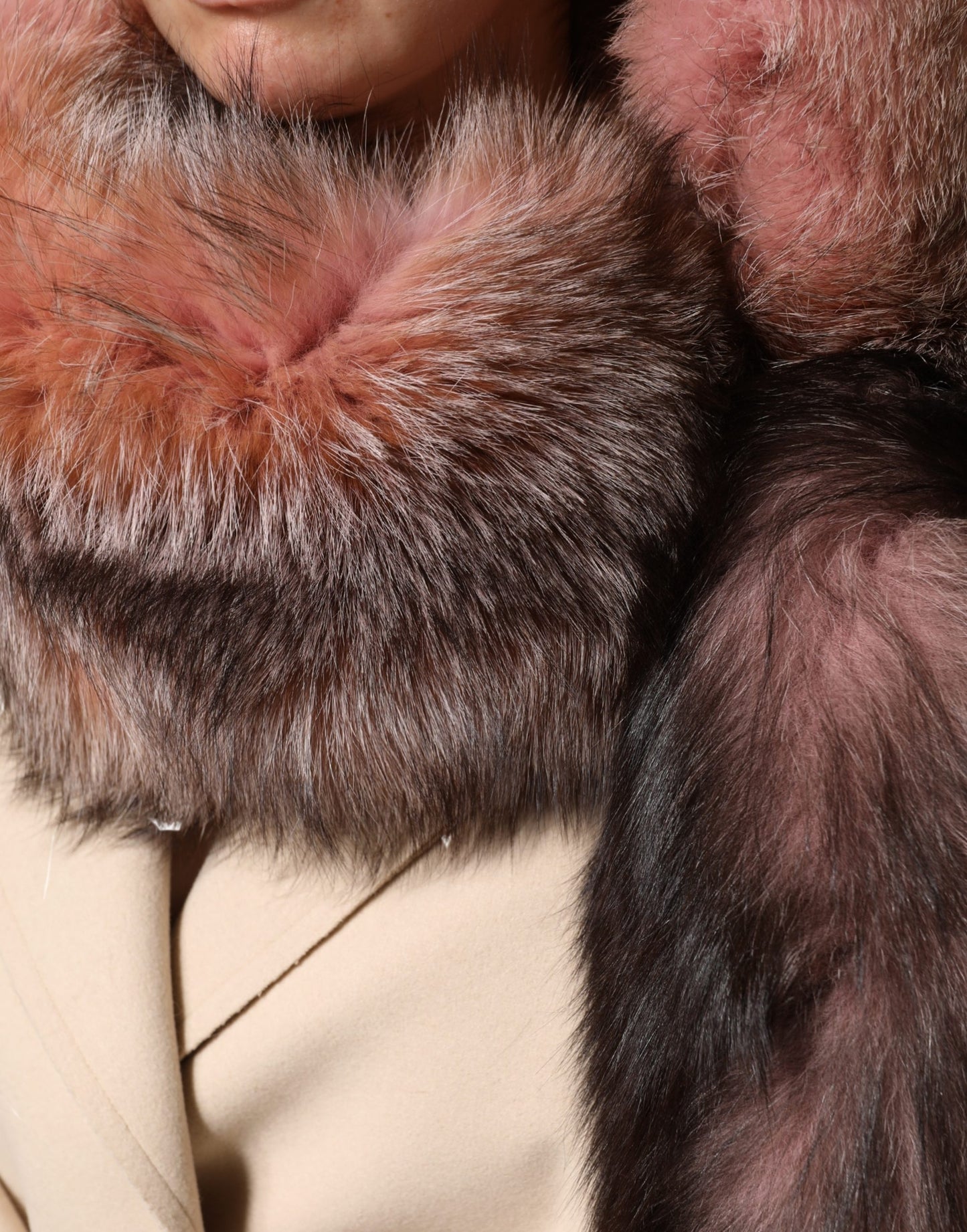 Dolce &amp; Gabbana Pink Frost Fuchspelz Halswärmer Winterschal
