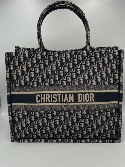 Dior DIOR TOTE BOOK Grande Tote
