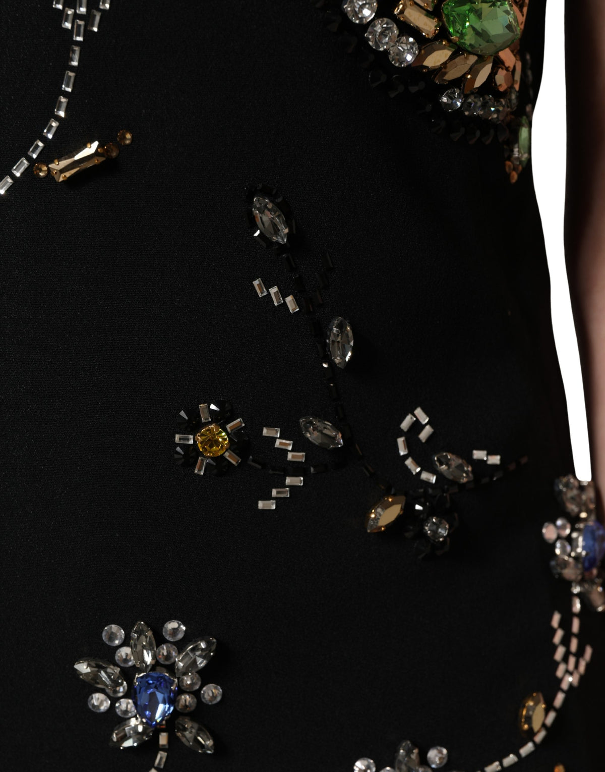 Dolce & Gabbana Schwarzes ärmelloses Kleid mit floralen Perlenverzierungen