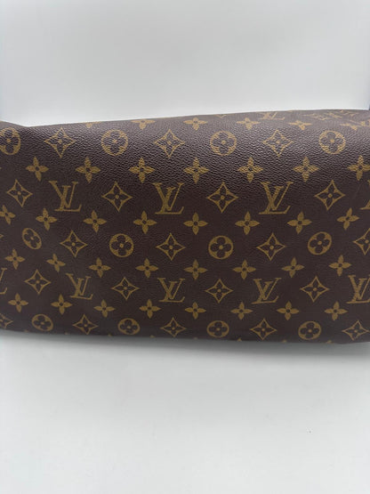 Louis Vuitton LOUIS VUITTON Speedy 40 Monogram Handbag