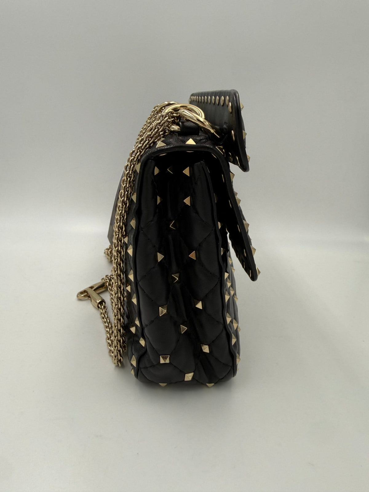 Valentino Garavani VALENTINO GARAVANI Rockstud Spike Black Handbag