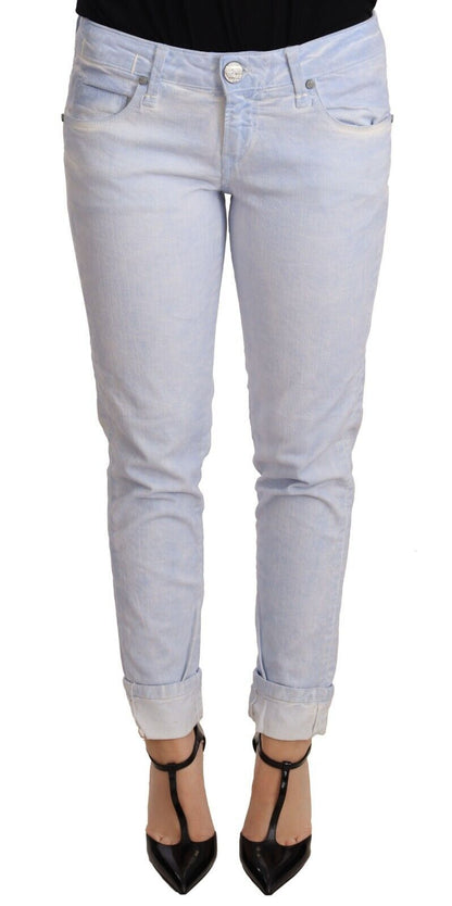 Acht Hellblaue Skinny Jeans aus Baumwolle mit umgeschlagenem Saum für Damen
