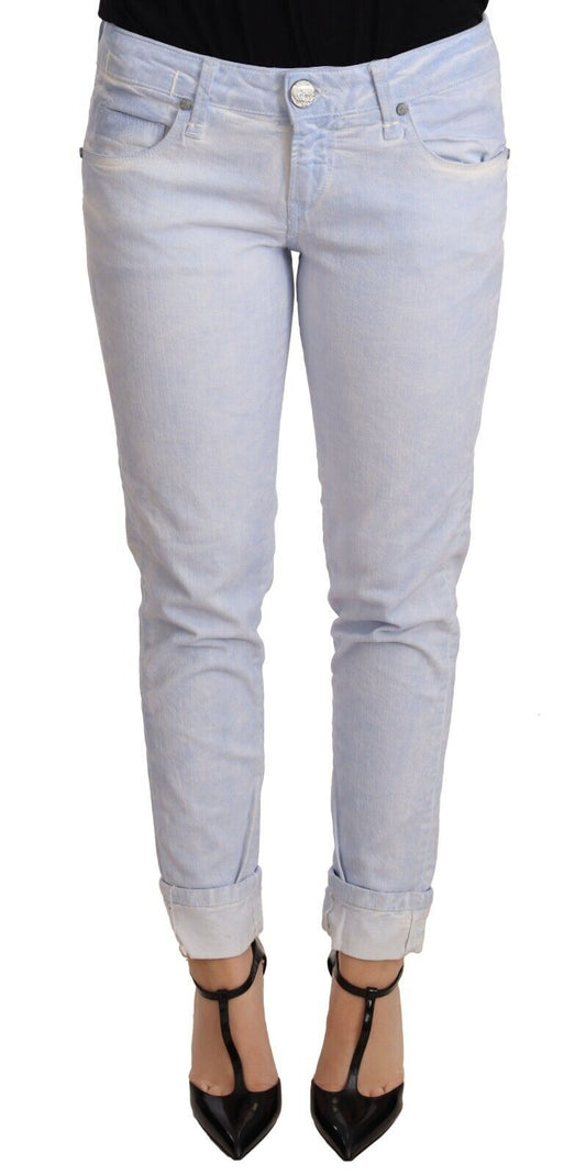 Acht Hellblaue Skinny Jeans aus Baumwolle mit umgeschlagenem Saum für Damen