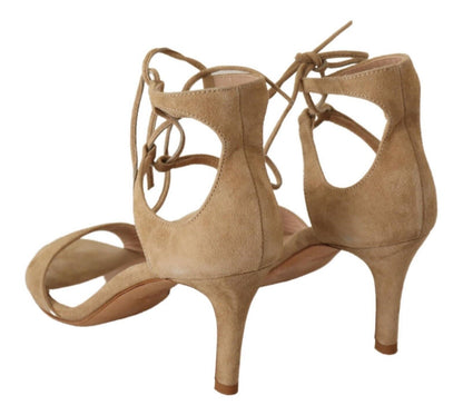 Maria Christina – Pumps mit Knöchelriemen aus Wildleder in Beige