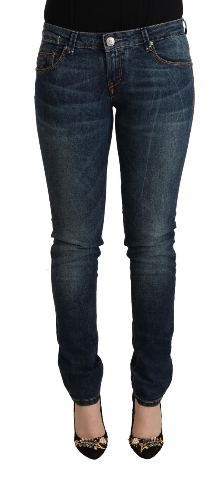 Acht – Slim Fit Jeans aus gewaschener Baumwolle mit niedriger Taille in Blau