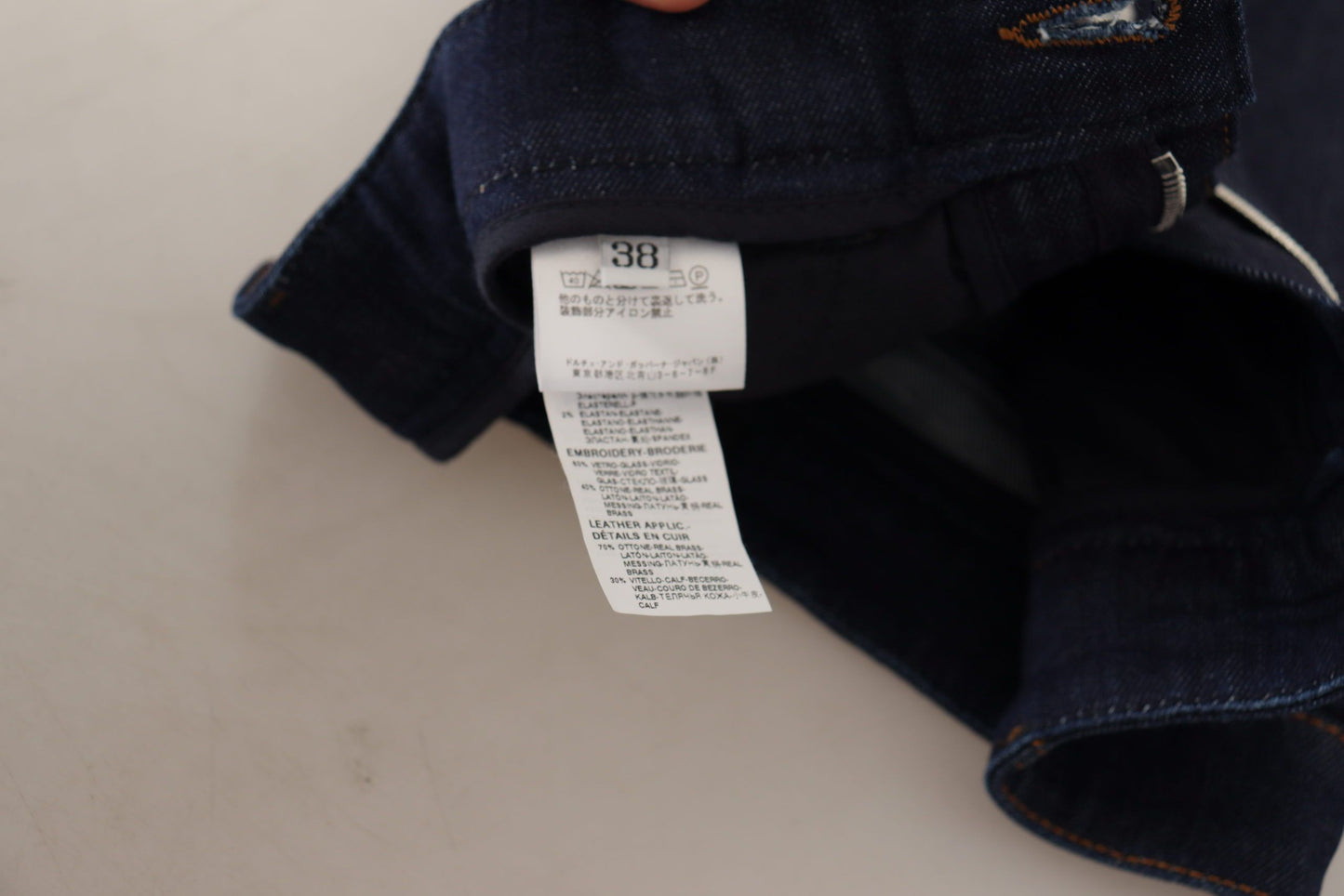 Dolce &amp; Gabbana – Hotpants-Shorts aus Stretch-Denim mit Kristallen in Blau