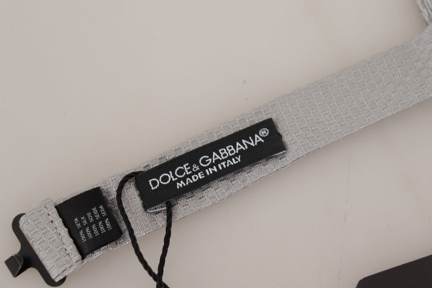 Dolce &amp; Gabbana – Graue Papillon-Krawatte aus 100 % Seide mit verstellbarem Hals