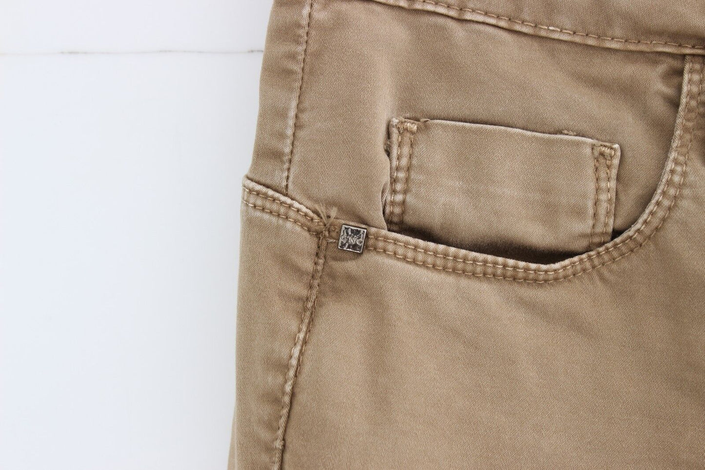Costume National Beige Straight Leg Denim Hose Stretchjeans
