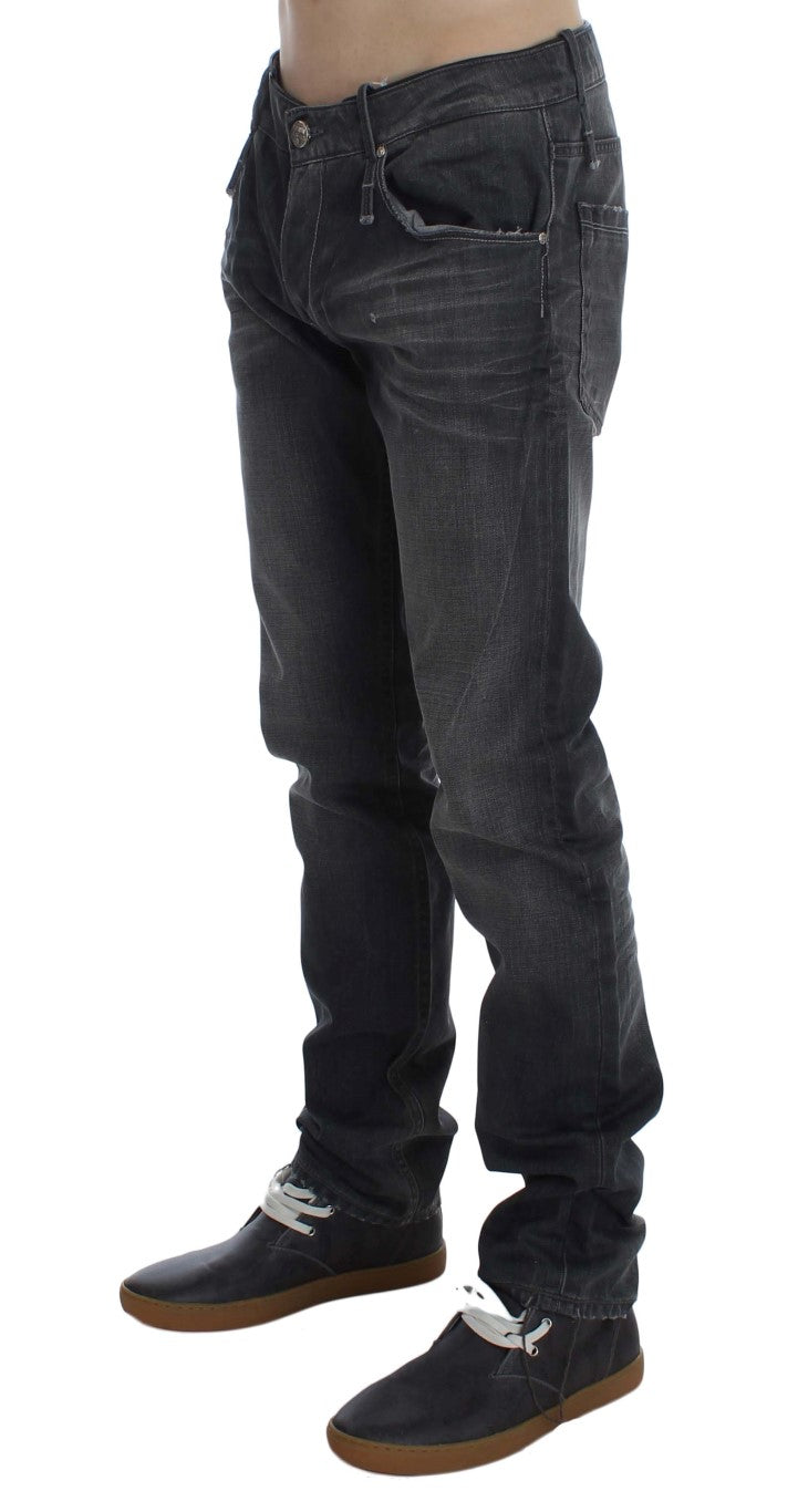 Acht Graue Regular Low Fit Jeans aus Baumwolle